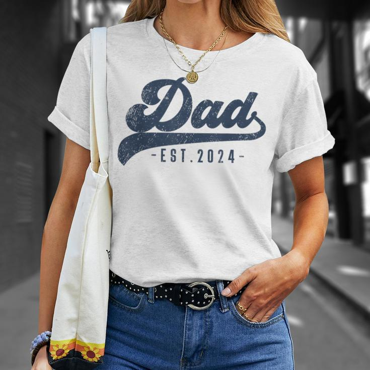 Dad Est 2024 Dad To Be New Daddy T-Shirt Gifts for Her