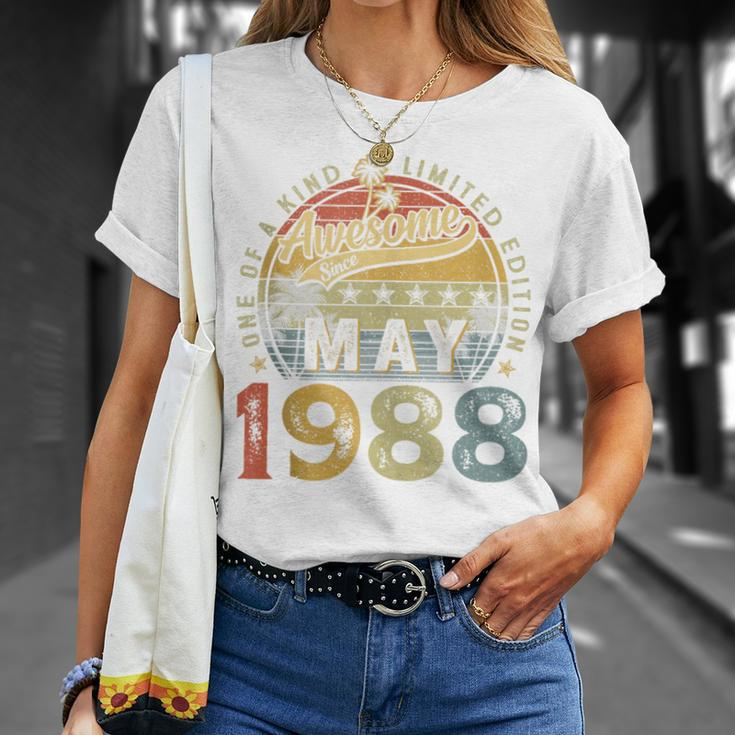 36 Years Old May 1988 Vintage 36Th Birthday Men T-Shirt Gifts for Her
