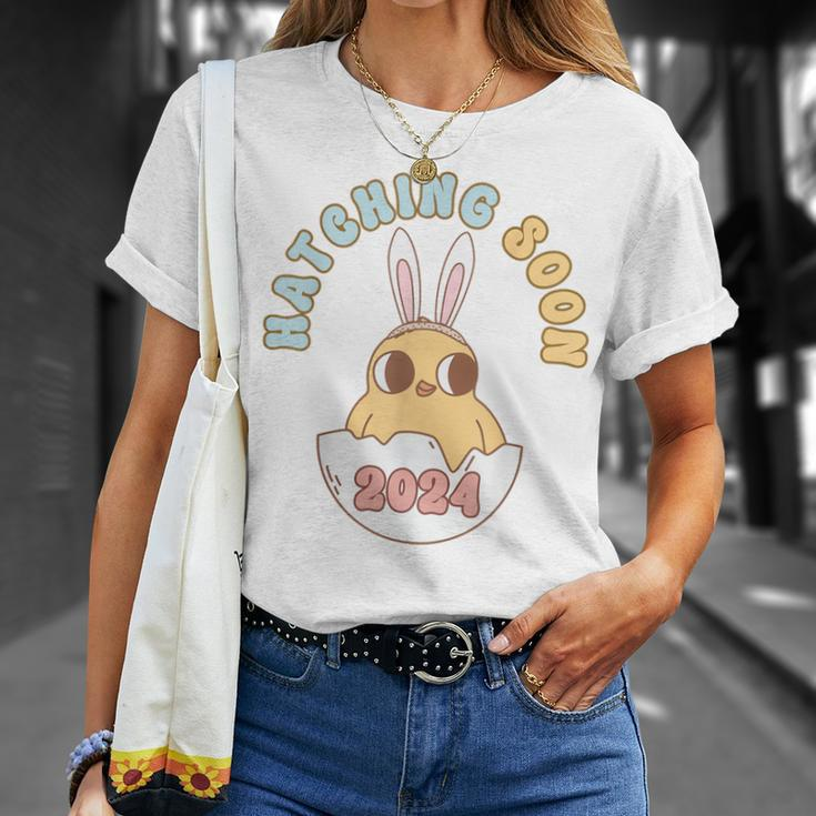 Groovy Hatching Soon Pregnancy Easter Pregnancy Announcement T-Shirt Gifts for Her