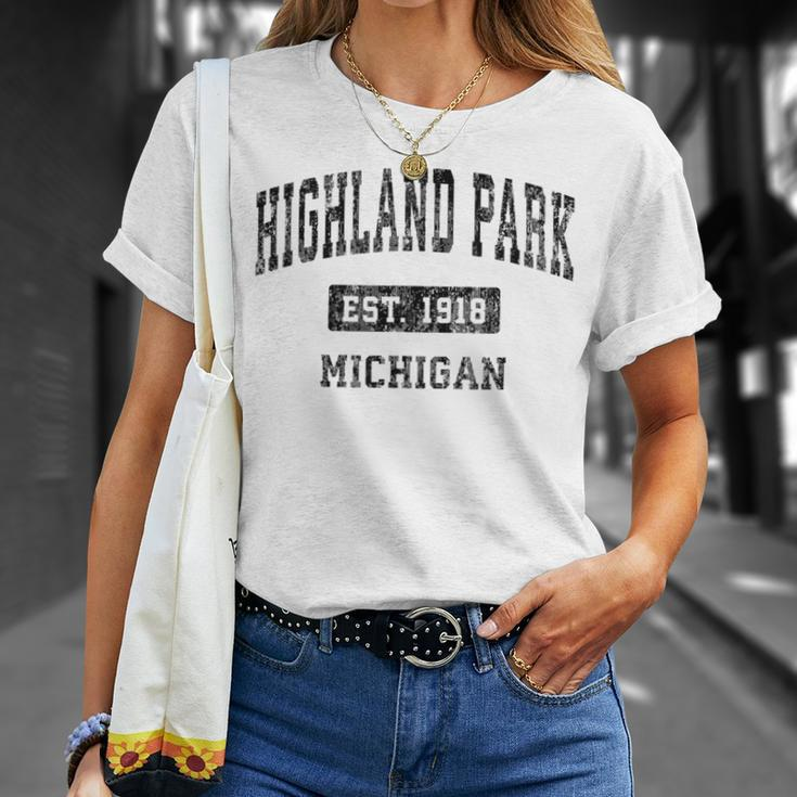 Highland Park Michigan Mi Vintage Sports Black T-Shirt Gifts for Her