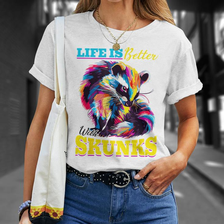 Lustiges Stinktier Leben Ist Besser Mit Stinktieren T-Shirt Geschenke für Sie