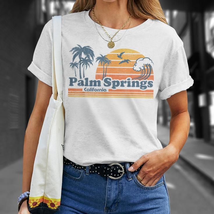 Palm Springs California Beach Vacation Cute Cali 70S Retro T-Shirt Gifts for Her