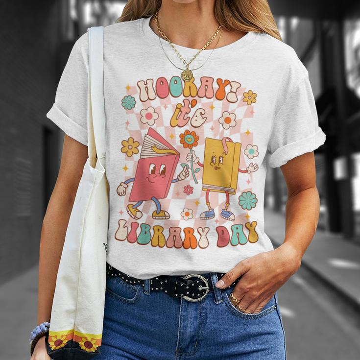 Reading Book Lover School Librarian Hooray It's Library Day T-Shirt Gifts for Her