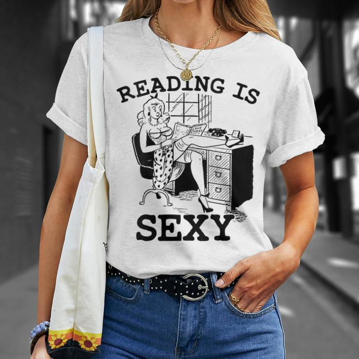 Sexy Pin Up Girl Comic Book Vintage Reading Is Sexy T-Shirt Gifts for Her