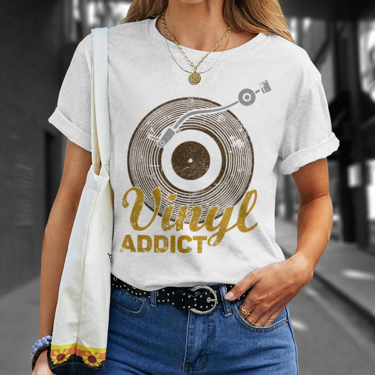 Vinyl Addict Vintage Record Player Music Lovers Retro Dj T-Shirt Gifts for Her