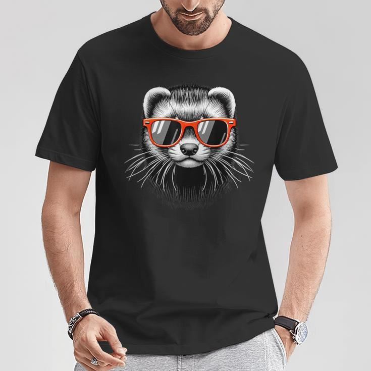 Cooles Frettchen Trägt Sonnenbrille Grafikkunst T-Shirt Lustige Geschenke