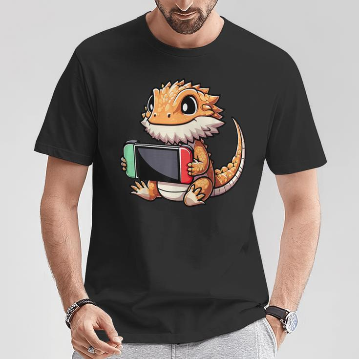 Cute Bearded Dragon Playing Video Games Gamer T-Shirt Unique Gifts
