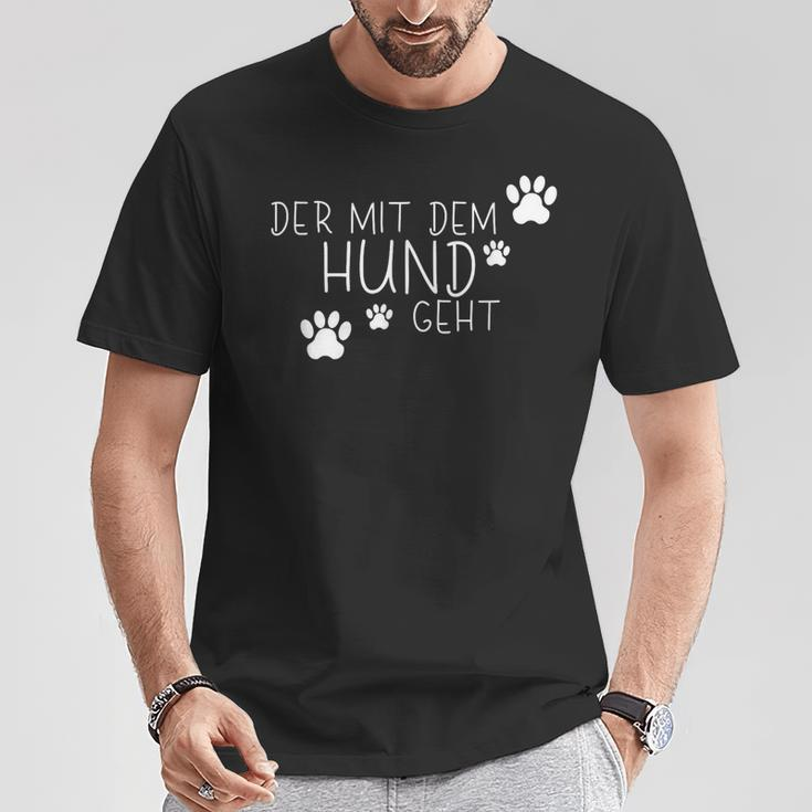 Der Mit Dem Hund Geht Hundeliebhaber Black T-Shirt Lustige Geschenke