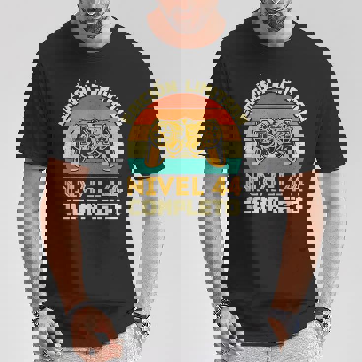 Edición Limitada Nivel 44 Completo Gamer Cumpleaños 44 Años Camiseta unisex Regalos divertidos