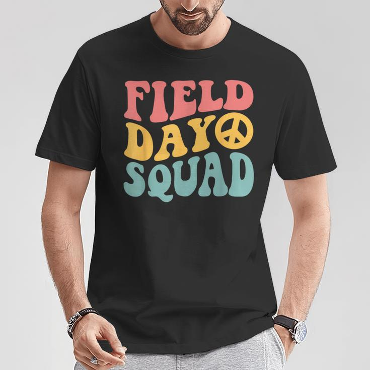 Field Day Squad Retro 70'S Happy Last Day Of School T-Shirt Unique Gifts