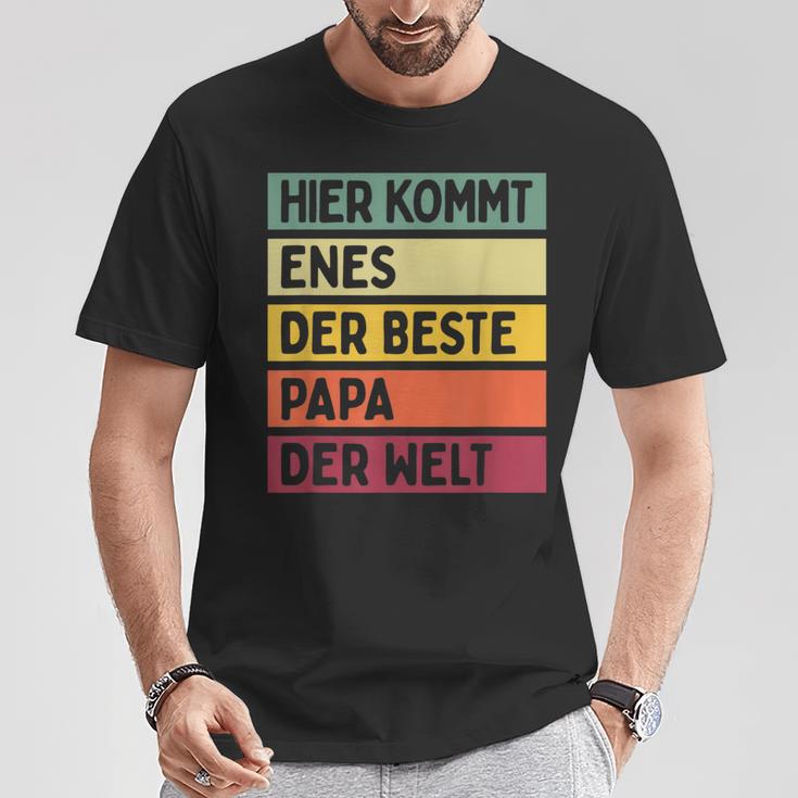 Herren Hier Kommt Enes Der Beste Papa Der Weltatertag Retro T-Shirt Lustige Geschenke