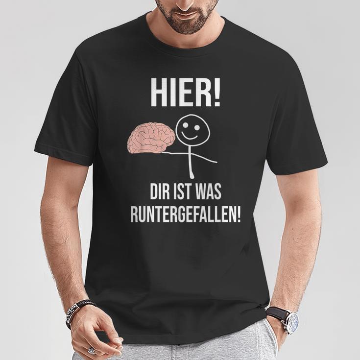 Hier Dir Ist Was Untergefen Black T-Shirt Lustige Geschenke