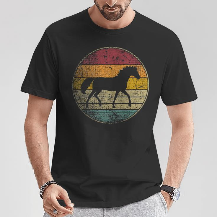 Horse Riding Love Equestrian Girl Vintage Distressed Retro T-Shirt Unique Gifts
