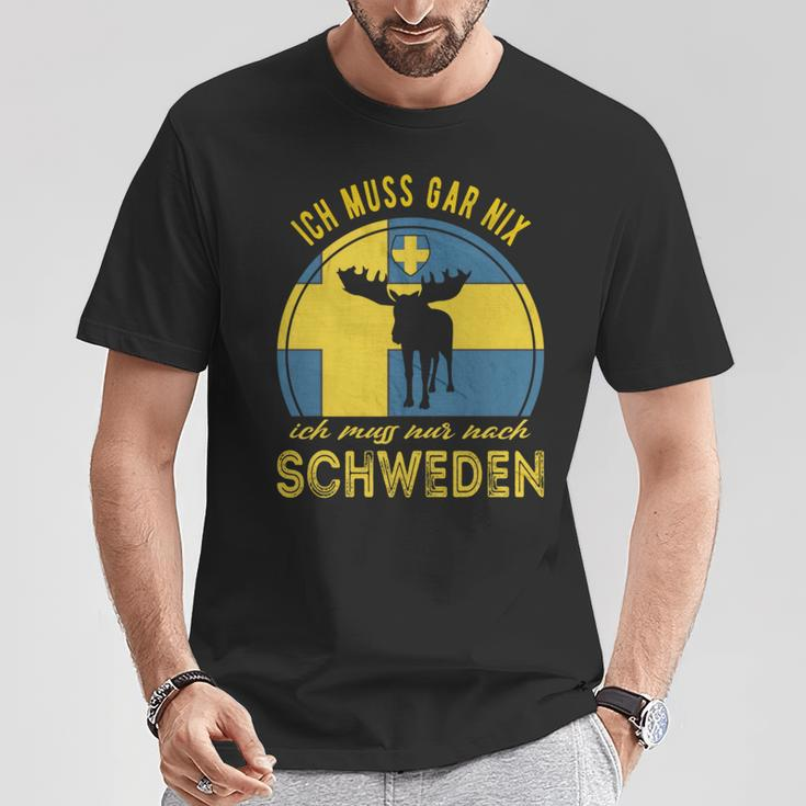 Ich Muss Gar Nix Ich Muss Nur Nach Sweden Long-Sleeved T-Shirt Lustige Geschenke