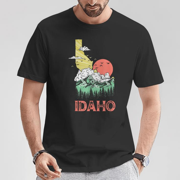 Idaho Outdoors Nature & Mountains Vintage State Pride Retro T-Shirt Unique Gifts