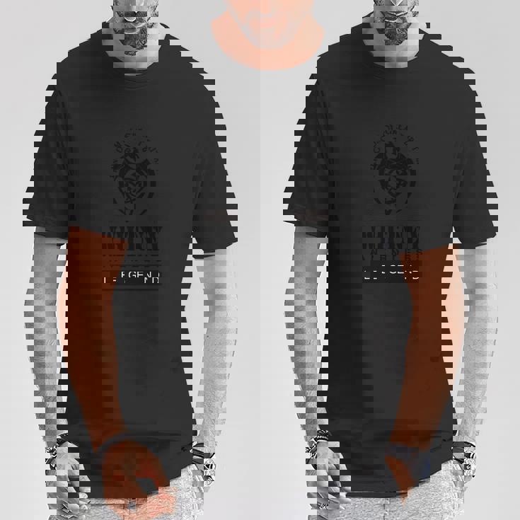 The Legend Of The ' Whitney ' T-Shirt Cadeaux drôles