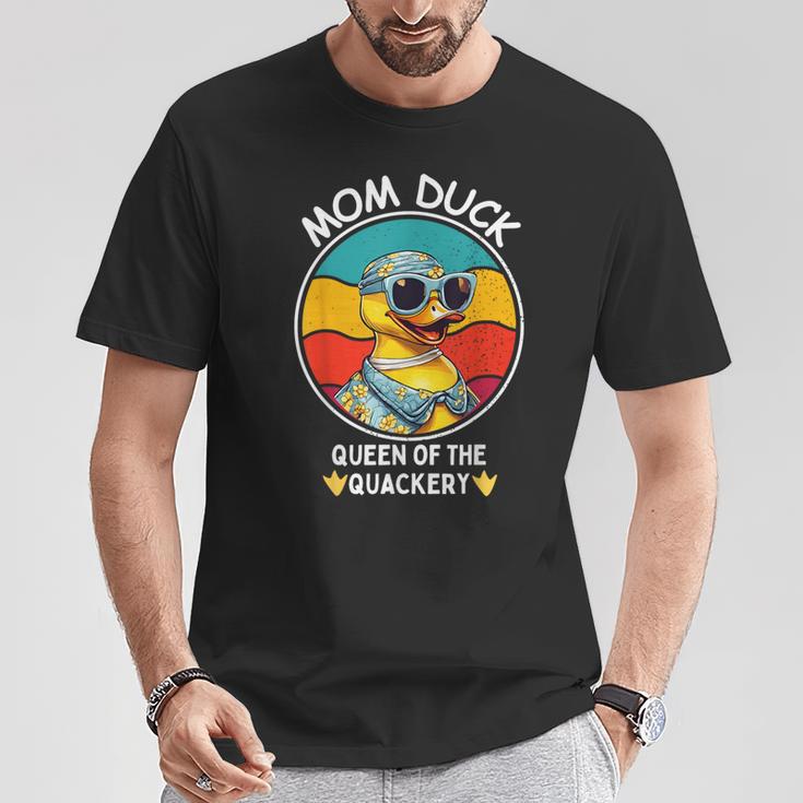 Mom Duck Queen Of The Quackery Mama Duck Mother's Day T-Shirt Unique Gifts