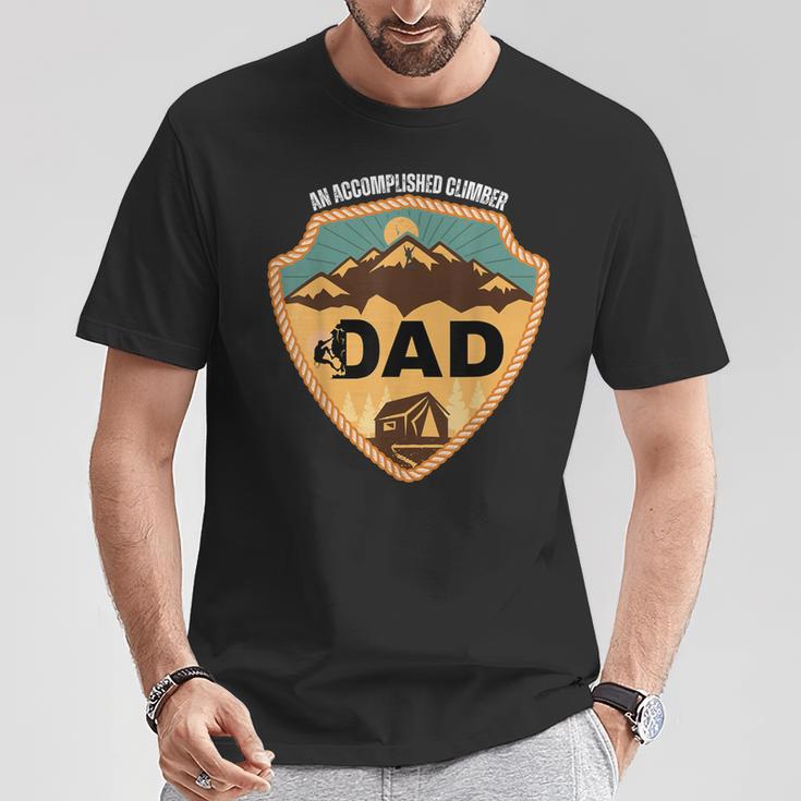 Papa Einersierter Bergsteiger Lustige Geschenke Zumatertag T-Shirt Lustige Geschenke