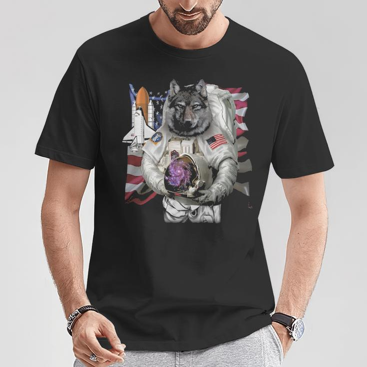 Patriotic Wolf As Usa America Astronaut T-Shirt Unique Gifts