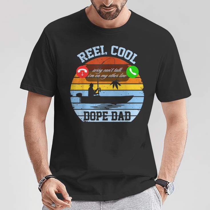 Reel Cool Fishing Dad Classic Black Men'sFather's T-Shirt Unique Gifts