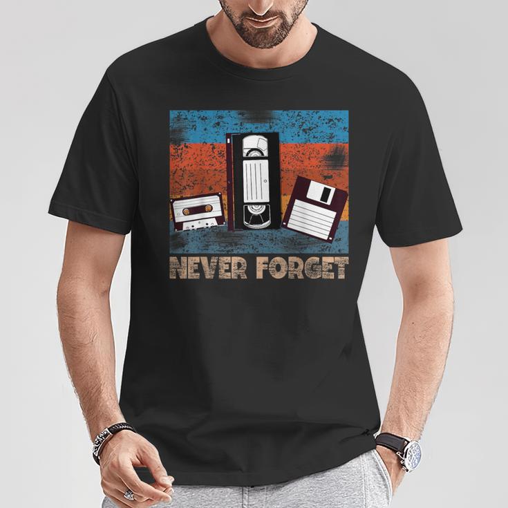 Retro Musik Kassette & Floppy Disk T-Shirt in Schwarz für Nostalgiker Lustige Geschenke