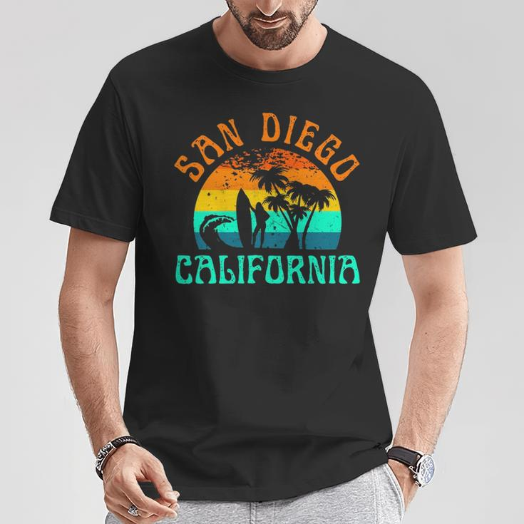 San Diego California Beach Surf Summer Vacation Girl Vintage Surfer T-Shirt Unique Gifts