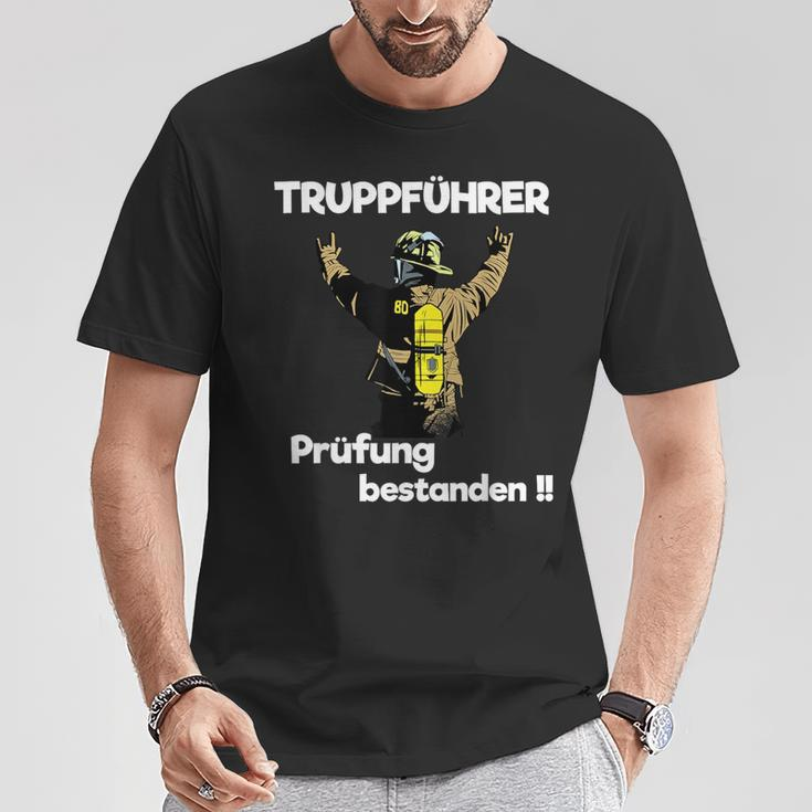 Truckührer Und Cooler Feuerwehrmann Text In German T-Shirt Lustige Geschenke