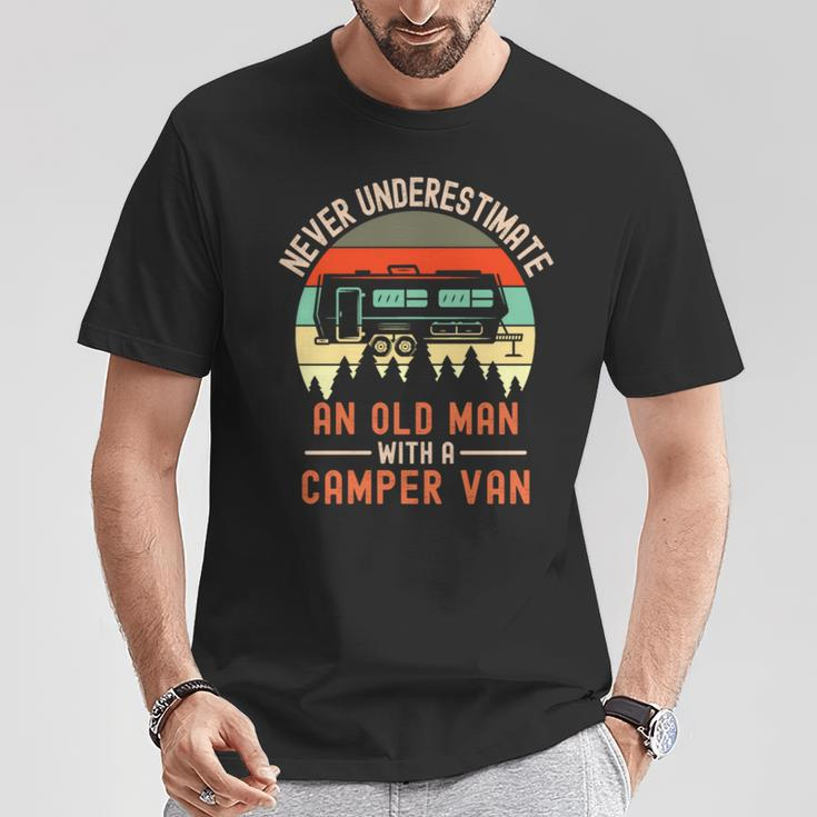 Never Underestimate And Old Man With A Campervan T-Shirt Funny Gifts