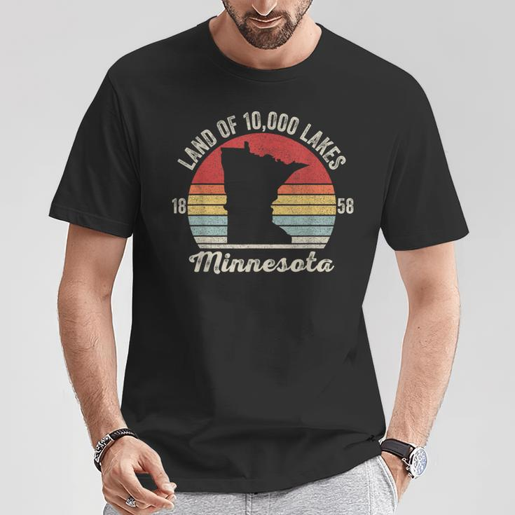 Vintage Retro Land Of 10000 Lakes 1858 Minnesota T-Shirt Unique Gifts