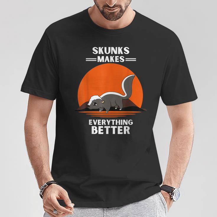 Vintage Skunks Makes Everything Better Retro Skunks Lover T-Shirt Unique Gifts