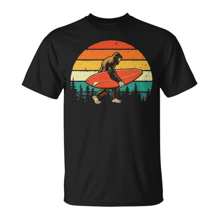 Bigfoot Surfer Retro Surfingboard Surfing Beach Surfboard T-Shirt