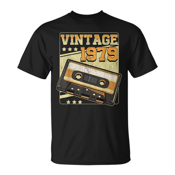 Born In 1979 Vintage Cool Birthday T-Shirt