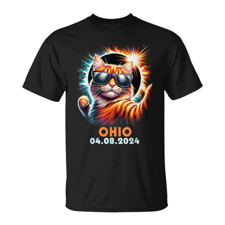 Cat Taking A Selfie With Total Solar Eclipse 2024 Ohio T-Shirt
