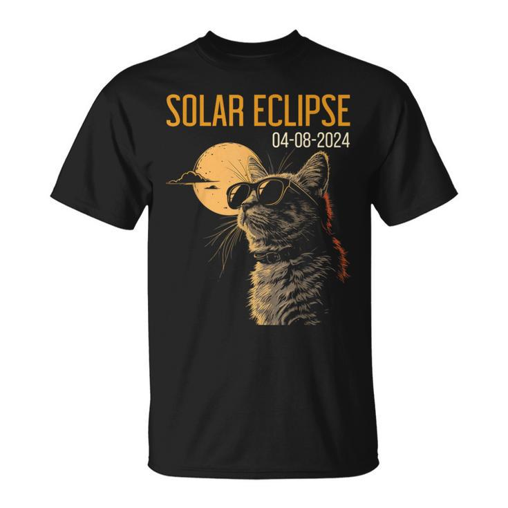 Cat Watching Eclipse 2024 Eclipse Solar 2024 Cat T-Shirt