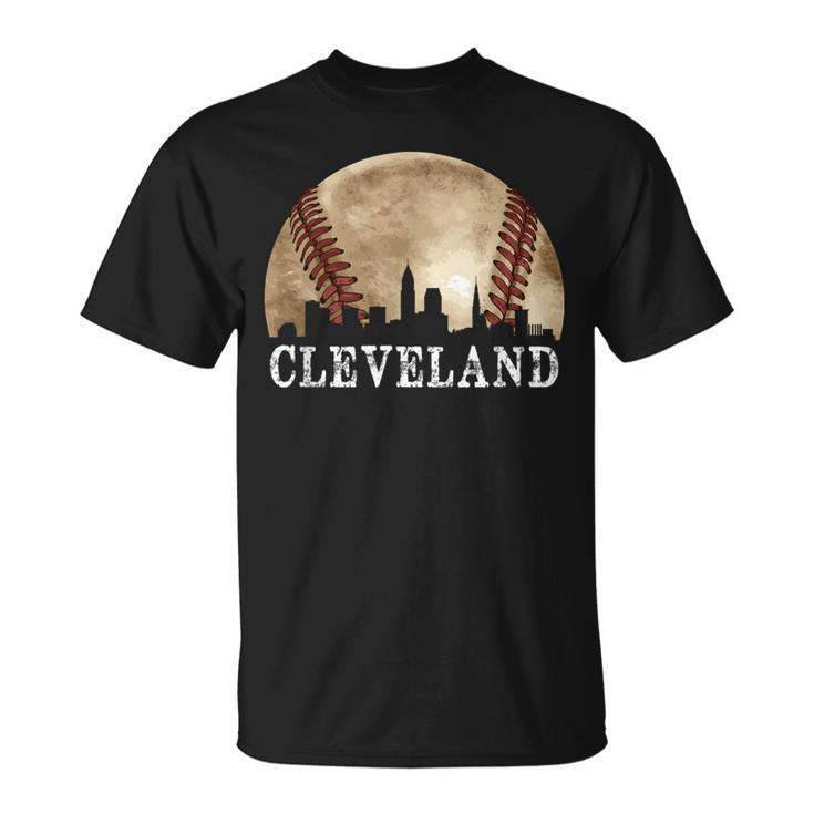 Cleveland Skyline City Vintage Baseball Lover T-Shirt