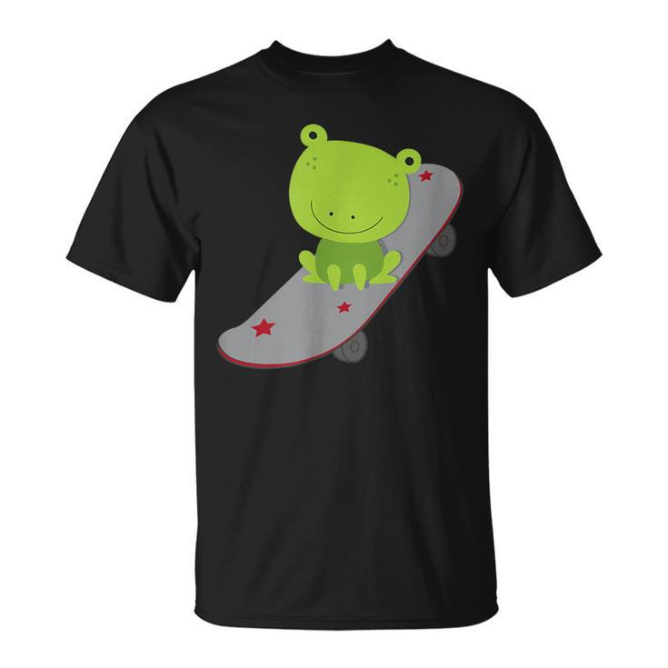 Cute Frog On Skateboard Kawaii Aesthetic Frog T-Shirt