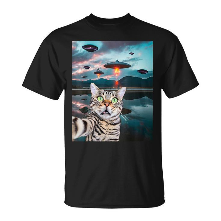 Cat Selfie With Ufos Cute Alien Cat In The Cap T-Shirt