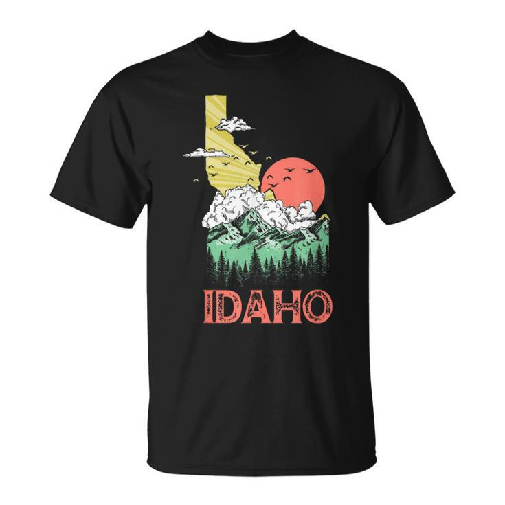 Idaho Outdoors Nature & Mountains Vintage State Pride Retro T-Shirt