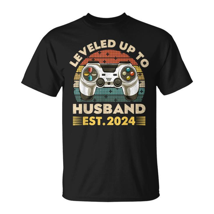 I Leveled Up To Husband Est 2024 Promoted To Hubby Groom T-Shirt