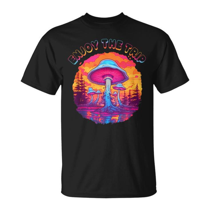 Magic Mushrooms Psychedelic Retro Trip On Shrooms Fungi Men T-Shirt