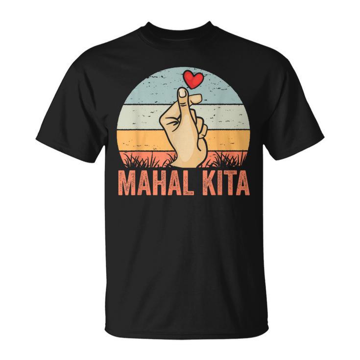 Mahal Kita Retro Pinoy Finger Heart For A Filipino Filipina T-Shirt ...