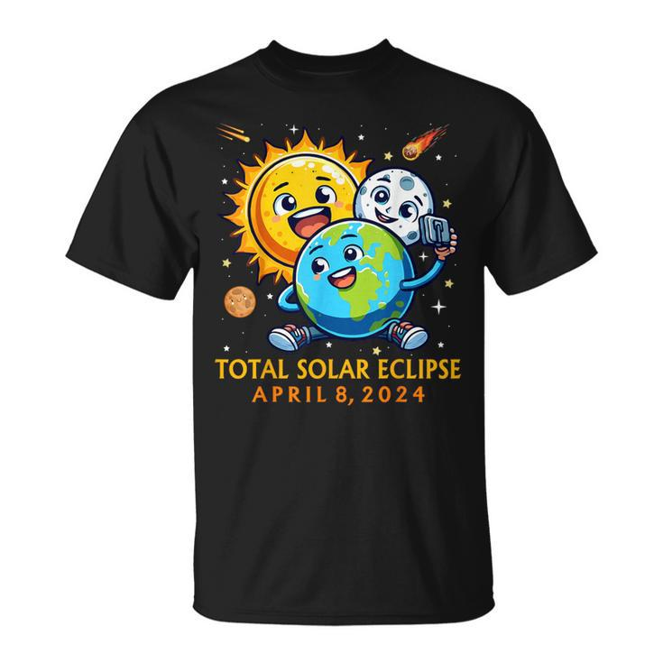 Solar Eclipse April 8 2024 Cute Earth Sun Moon Selfie Space T-Shirt