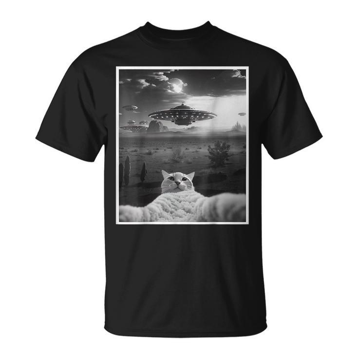 Threadwei Alien Ufo Cat Selfie Kitty Graphic Cat Lover T-Shirt