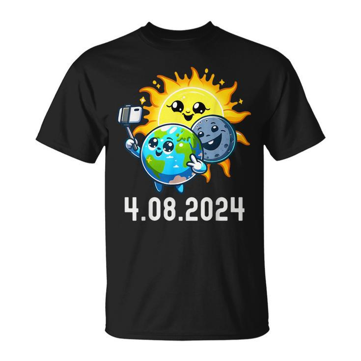 Total Solar Eclipse 2024 Totality April 8 Cute Selfie T-Shirt