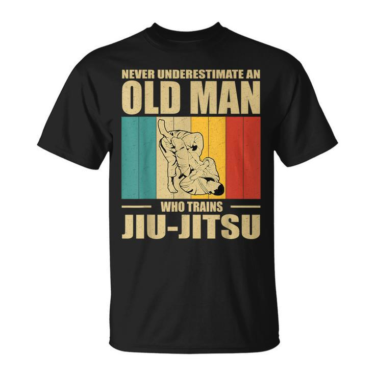Never Underestimate An Old Man Bjj Brazilian Jiu Jitsu Sport T-Shirt