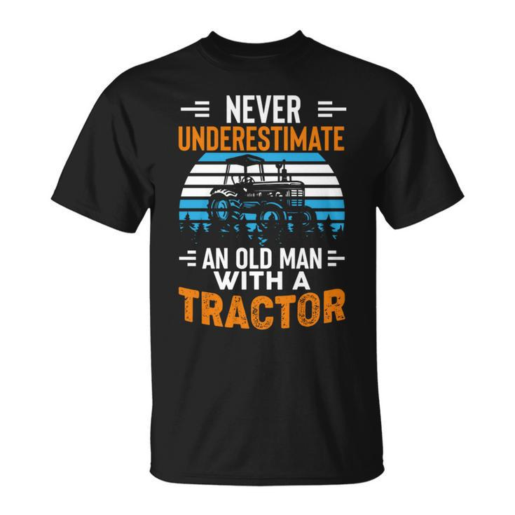Never Underestimate An Old Man Tractor Farmer Dad Men T-Shirt