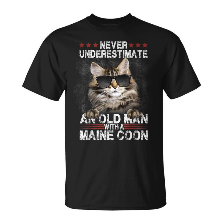 Never Underestimate An Old Man With A Maine Coon Cat Lovers T-Shirt