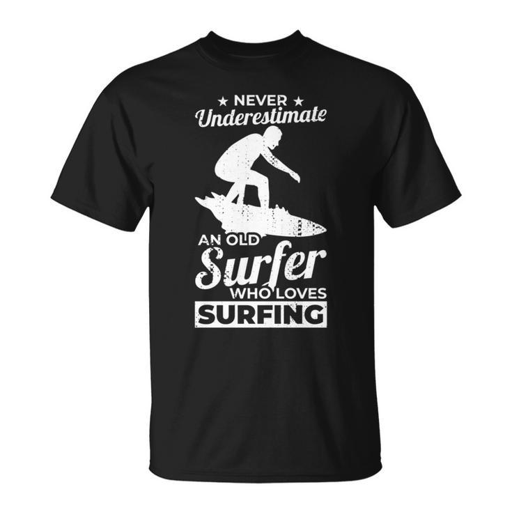 Never Underestimate An Old Surfer Surfing Grandpa T-Shirt