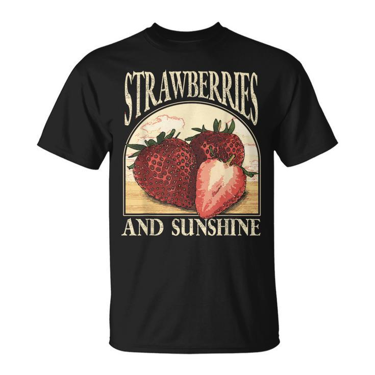 Vintage Strawberry Vegetarian Fruit Strawberries Vegan T-Shirt