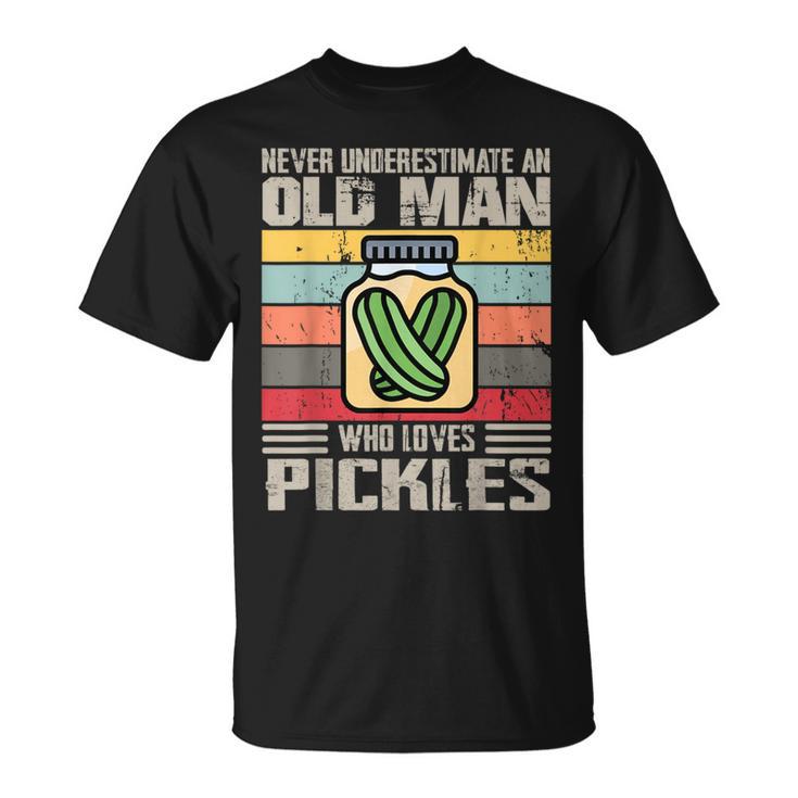 Vintage Never Underestimate An Old Man Who Loves Pickles T-Shirt